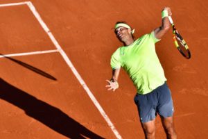 Nadal ile Federer tur atladı!