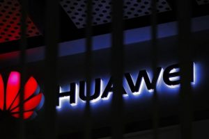 O &uuml;lkeden Huawei'ye destek kararı!