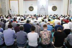 Bursa'da camilerde Kadir Gecesi bereketi