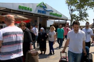 Bursa Deniz Otob&uuml;sleri'nde bayram yoğunluğu