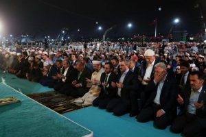 Erdoğan Yenikapı'da 'Enderun Teravihi'ne katıldı
