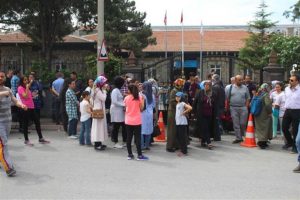 Sınav &ouml;ncesi fotoğraf tartışması