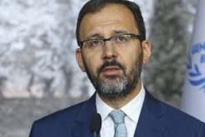 Bakan Kasapoğlu'nun mutlu g&uuml;n&uuml;