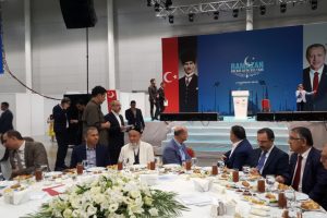 İ&ccedil;işleri Bakanı Soylu: "İstanbul'un medeniyet ve inan&ccedil; değerlerini bilmeyenlere y&uuml;z vermeyin"