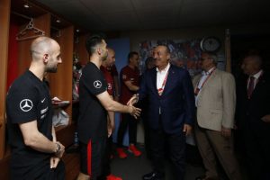 Mevl&uuml;t &Ccedil;avuşoğlu: "T&uuml;rk Milli Takımı'nın yenemeyeceği takım yoktur"