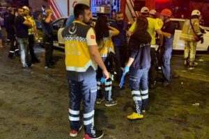 Gece yarısı feci kaza: 8 ağır yaralı var