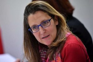 Kanada Venezuela'daki el&ccedil;iliğini ge&ccedil;ici olarak kapattı