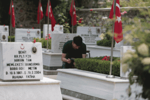 Bursa'da şehitlikler ziyaret edildi
