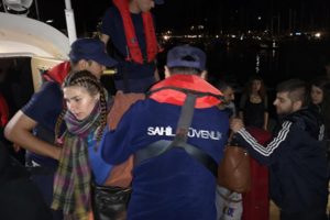 Yat &ccedil;aldılar, ka&ccedil;arken yakalandılar