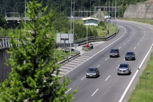 Anadolu Otoyolu'nda trafik yoğunluğu azaldı
