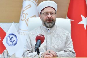 Erbaş: Bayramlar hep beraber sevince d&ouml;n&uuml;ş&uuml;rse hakiki manada bayram olur
