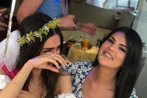 Amine G&uuml;lşe bekarlığa b&ouml;yle veda etti!