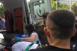 İple kendini astı, arkadaşları son anda kurtardı