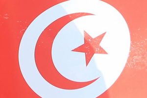 Tunus'ta olağan&uuml;st&uuml; hal s&uuml;resi uzatıldı