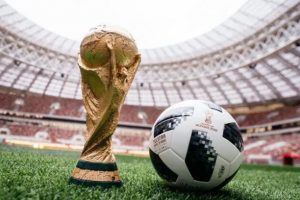 FIFA Kul&uuml;pler D&uuml;nya Kupası 2 yıl Katar'da