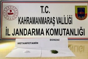 Uyuşturucu operasyonuna 5 g&ouml;zaltı