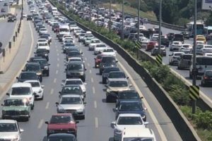 İstanbul'da bayram yoğunluğu! Trafik fel&ccedil;