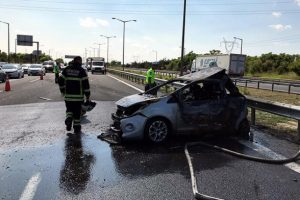 Tekirdağ'da TIR ile otomobil &ccedil;arpıştı: 5 &ouml;l&uuml;