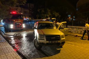 Ara&ccedil; kasasındaki ila&ccedil;lama motoru alev aldı