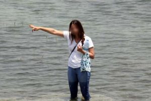 G&ouml;l&uuml;n i&ccedil;ine giren gen&ccedil; kız 5 bu&ccedil;uk saat kabus yaşattı!
