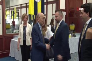 Fenerbah&ccedil;e'de bayramlaşma t&ouml;reni yapıldı