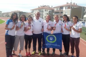 Bursalı sporcular madalyalara abone