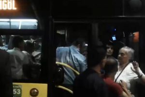 Şanlıurfa'da halk otob&uuml;s&uuml;nde taciz