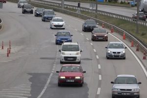 43 ilin ge&ccedil;iş g&uuml;zergahında trafik yoğunluğu yeniden başladı