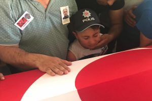 Şehit polis memuru defnedildi