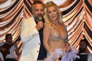Seda Sayan bayramda Bodrum'da sahne aldı