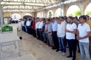 &Ouml;mr&uuml;n&uuml;n 40 yılını ge&ccedil;irdiği otob&uuml;ste son nefesini verdi