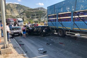 Kamyonun &ccedil;arptığı otomobilin s&uuml;r&uuml;c&uuml;s&uuml;; En mutlu g&uuml;n&uuml;m kabusa d&ouml;nd&uuml;