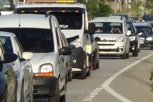 Ankara-Bursa yolunda bayram d&ouml;n&uuml;ş&uuml; yoğunluğu
