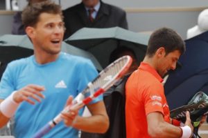 Djokovic Thiem ma&ccedil;ı ertelendi
