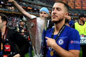 Real Madrid, Eden Hazard'ı resmen a&ccedil;ıkladı!