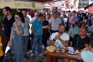 Edirne'de 3 ton ciğer t&uuml;ketildi