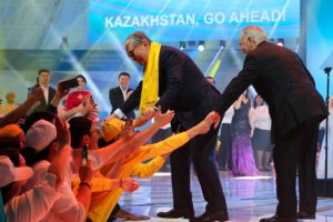 Kazakistan yarın sandık başında