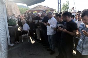 Bursa'da maganda kurşununa kurban giden adam son yolculuğuna uğurlandı