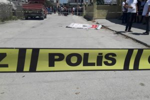 Kızına k&ouml;t&uuml; davranan damadını &ouml;ld&uuml;rd&uuml;
