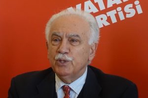 'Aynı gemideyiz' diyen C&uuml;bbeli Ahmet'e Perin&ccedil;ek'ten yanıt