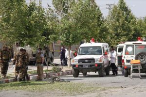 Afganistan'da Taliban saldırısı: 15 &ouml;l&uuml;