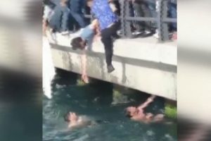 Denizde can pazarı! O anlar saniye saniye g&ouml;r&uuml;nt&uuml;lendi