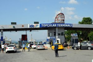 Tatilcilerin bayram d&ouml;n&uuml;ş&uuml; s&uuml;r&uuml;yor