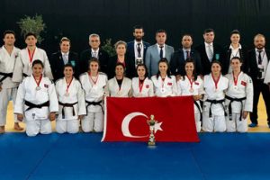 Gen&ccedil; judo milli takımı &uuml;&ccedil;&uuml;nc&uuml; oldu