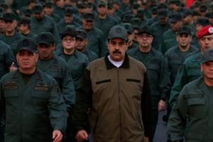 Maduro'dan 'kapatma' kararı!