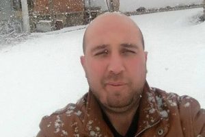 Su tesisatı yaparken elektrik akımına kapıldı