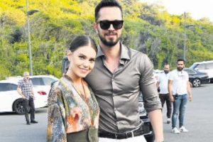 &Uuml;nl&uuml; &ccedil;iftten evlilik sinyali