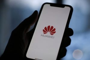 Huawei: Biraz daha zamana ihtiyacımız var