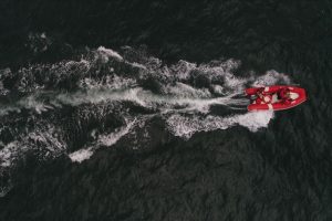Bursa'da denizde kaybolan kişiyi arama &ccedil;alışmaları s&uuml;r&uuml;yor
