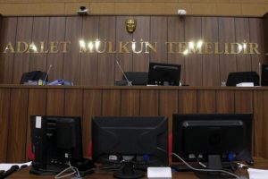 FET&Ouml; sanığı eski binbaşı hakim karşısında